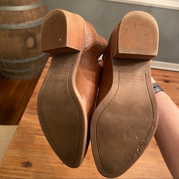 AEO Brown Leather Booties Size 7 - Picture 2 of 6